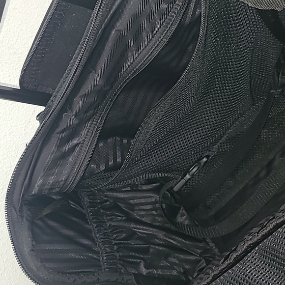 Pathfinder Ballistic Black Rolling Luggage Bag - Picture 10 of 12